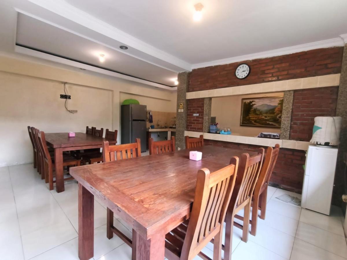 Rumah Kami Guest House Yogyakarta Exterior photo